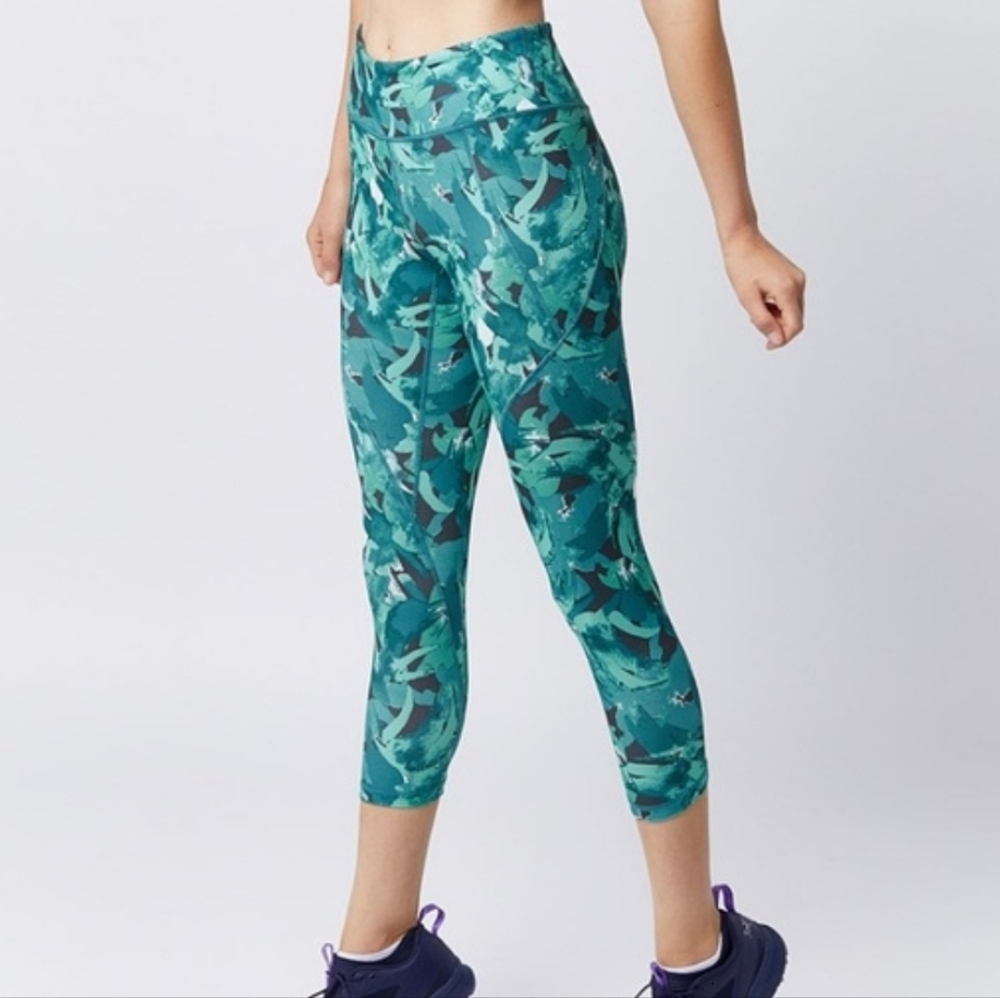 Patagonia Centered Crop Mid Rise Leggings